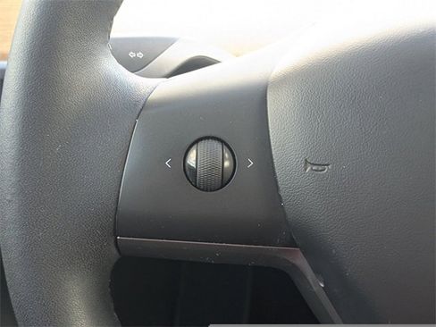 Used 2020 Tesla Model Y Performance image 26