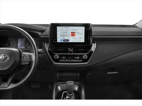 Used 2023 Toyota Corolla LE image 7