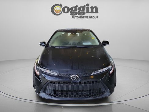 Used 2020 Toyota Corolla LE image 6