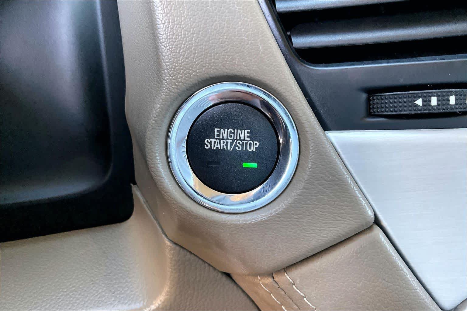 Used 2020 GMC Yukon SLT w/ Premium Edition RWD image 33