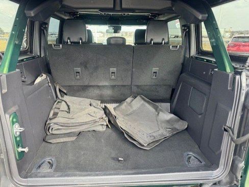 Used 2023 Ford Bronco Wildtrak image 28