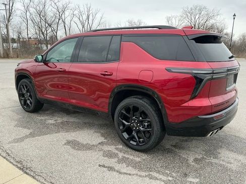 Used 2024 Chevrolet Traverse RS w/ LPO, Floor Liner Package image 4