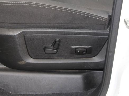 Used 2024 RAM 3500 Big Horn image 18