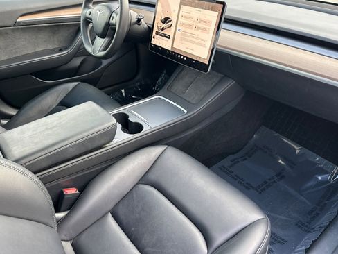 Used 2023 Tesla Model 3 Standard Range image 19