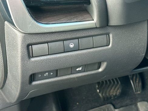 Used 2021 Nissan Rogue SL image 11