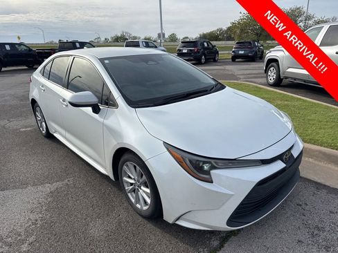 Used 2023 Toyota Corolla LE w/ LE Convenience Package image 1