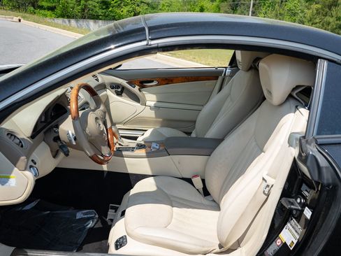 Used 2009 Mercedes-Benz SL 550 image 13