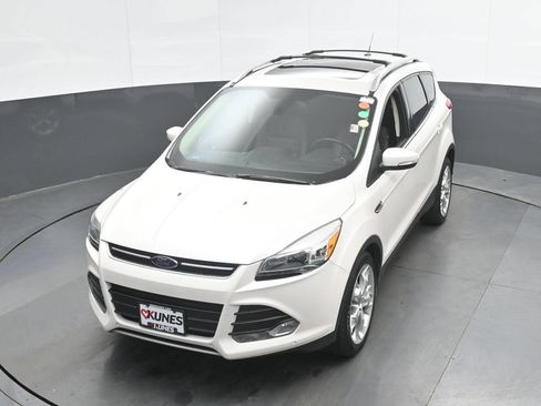Used 2015 Ford Escape Titanium w/ Equipment Group 301A AWD/4WD image 37
