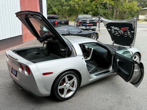 Used 2005 Chevrolet Corvette Coupe w/ Preferred Equipment Group image 23