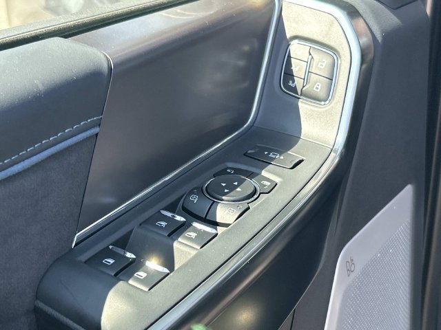 New 2026 Ford F250 Platinum AWD/4WD image 23