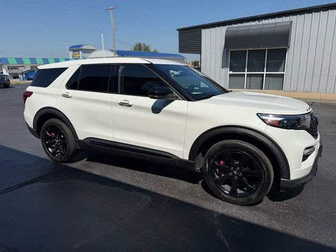 Used 2021 Ford Explorer ST w/ Equipment Group 401A AWD/4WD image 4