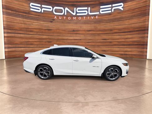Used 2021 Chevrolet Malibu LT FWD image 7
