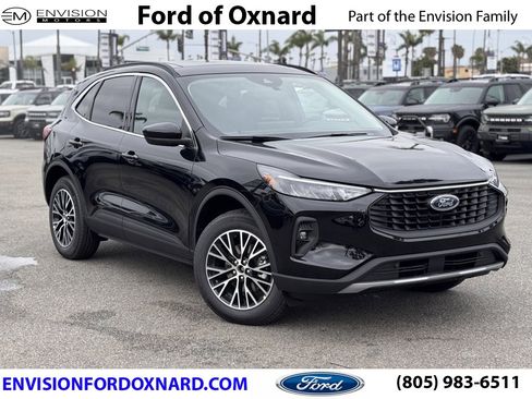 New 2025 Ford Escape SE image 1