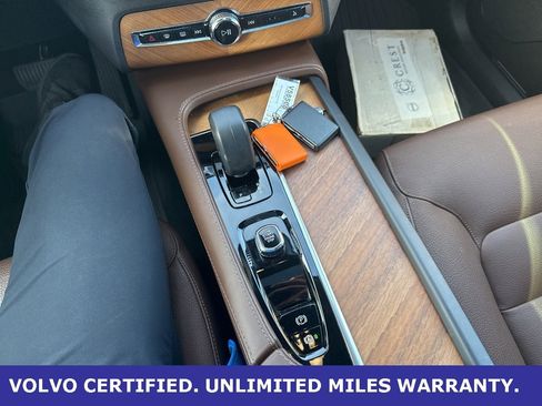 Certified 2023 Volvo XC90 B6 Plus w/ Protection Package Premier image 28