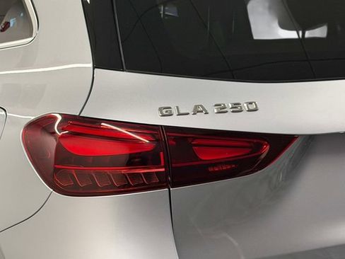 Certified 2026 Mercedes-Benz GLA 250 4MATIC image 10