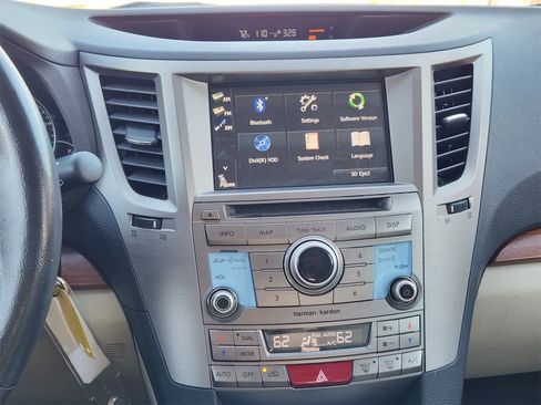 Used 2014 Subaru Outback 2.5i Limited image 17