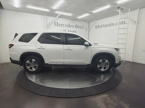 Used 2024 Honda Pilot EX-L image 8