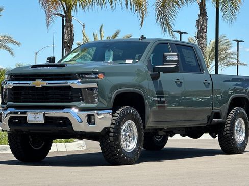 New 2026 Chevrolet Silverado 2500 LT w/ Safety Package AWD/4WD image 8