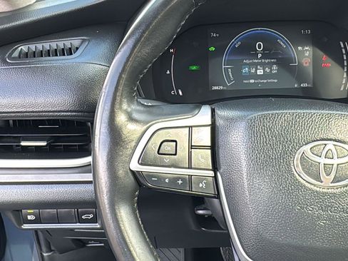 Used 2024 Toyota Grand Highlander XLE image 16