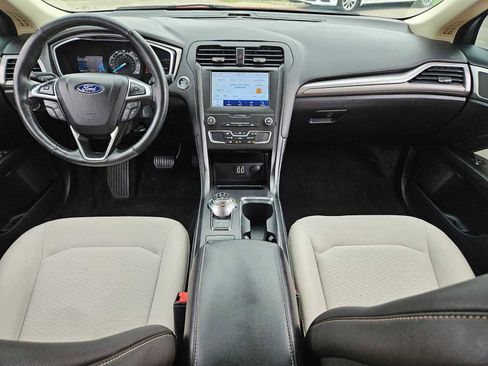 Used 2020 Ford Fusion SE w/ Equipment Group 151A image 15