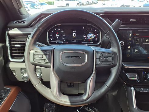 Used 2025 GMC Sierra 2500 Denali Ultimate AWD/4WD image 30