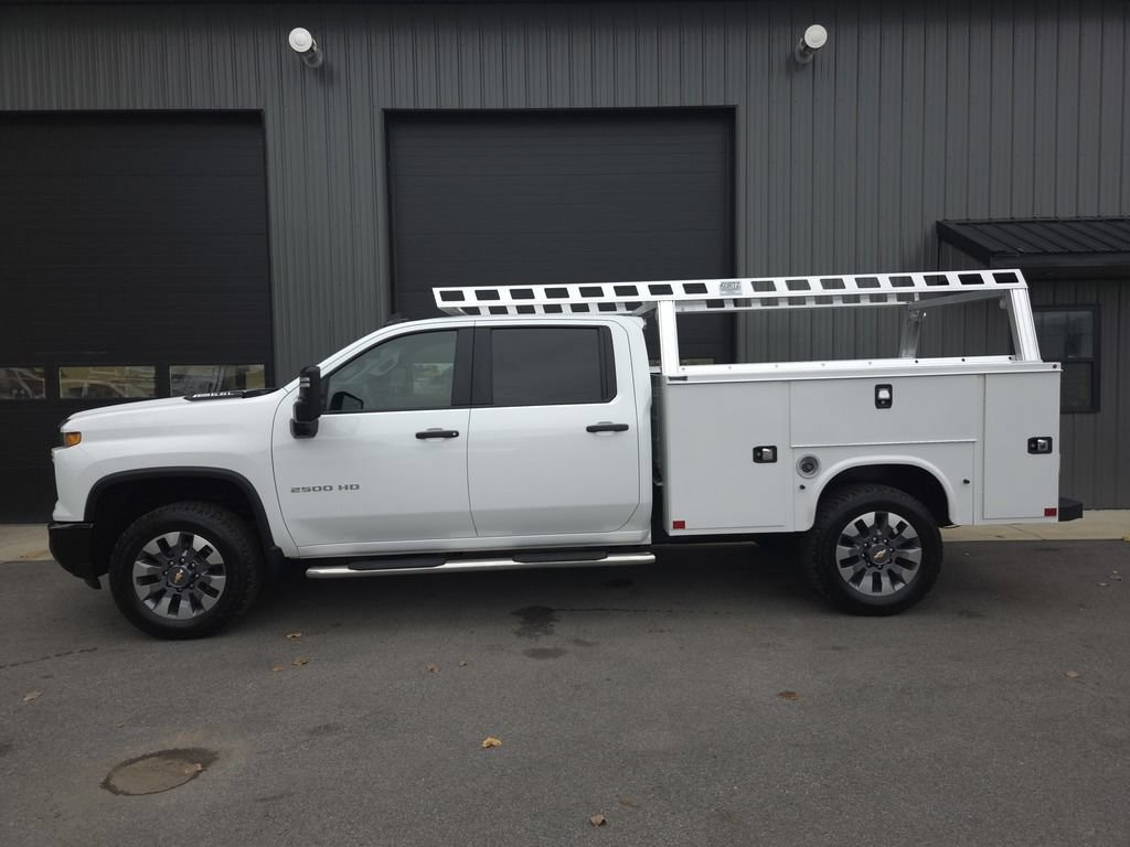 Used 2024 Chevrolet Silverado 2500 Custom w/ Custom Value Package AWD/4WD image 1