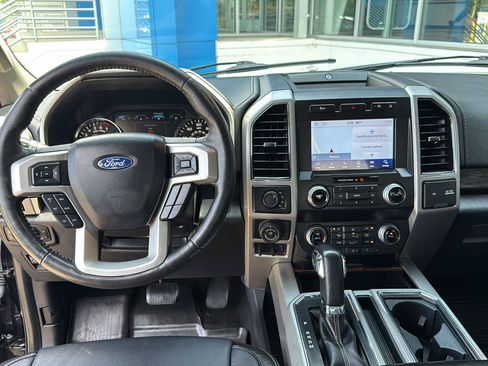 Used 2020 Ford F150 Lariat w/ Equipment Group 502A Luxury AWD/4WD image 15