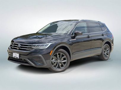 Used 2024 Volkswagen Tiguan SE