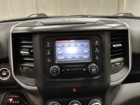 Used 2020 RAM 1500 Big Horn AWD/4WD image 14