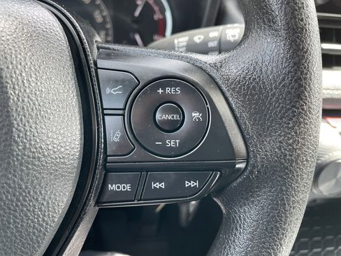 Certified 2025 Toyota RAV4 LE AWD/4WD image 22