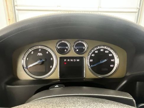 Used 2014 Cadillac Escalade Platinum AWD/4WD image 8