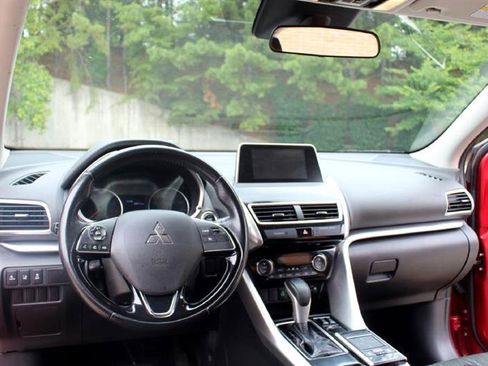 Used 2020 Mitsubishi Eclipse Cross image 15