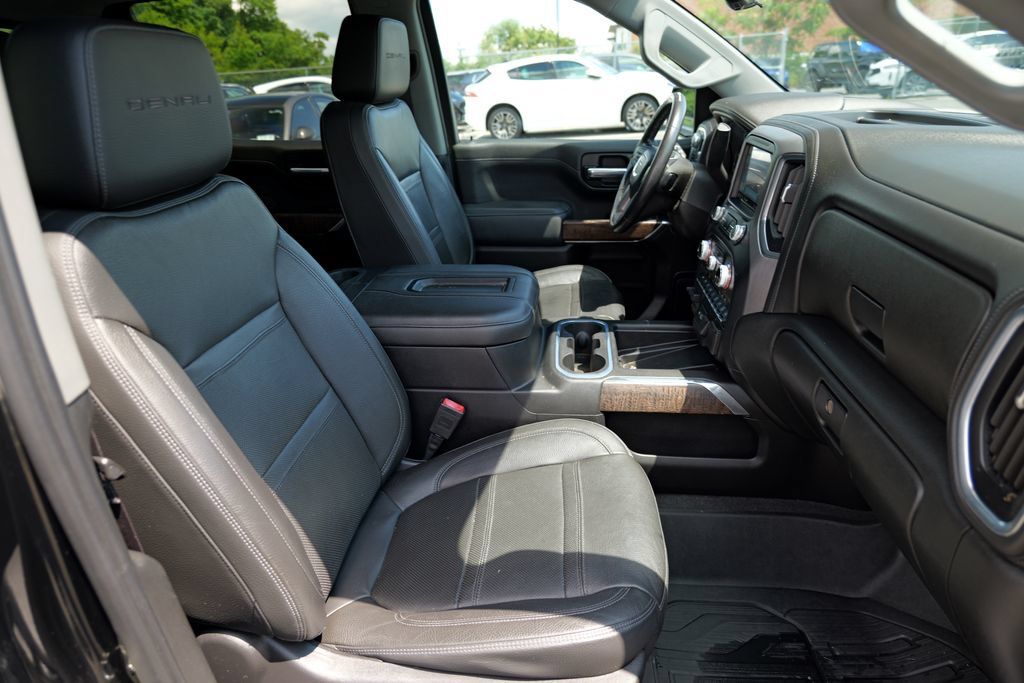 Used 2020 GMC Sierra 1500 Denali w/ Denali Ultimate Package AWD/4WD image 38