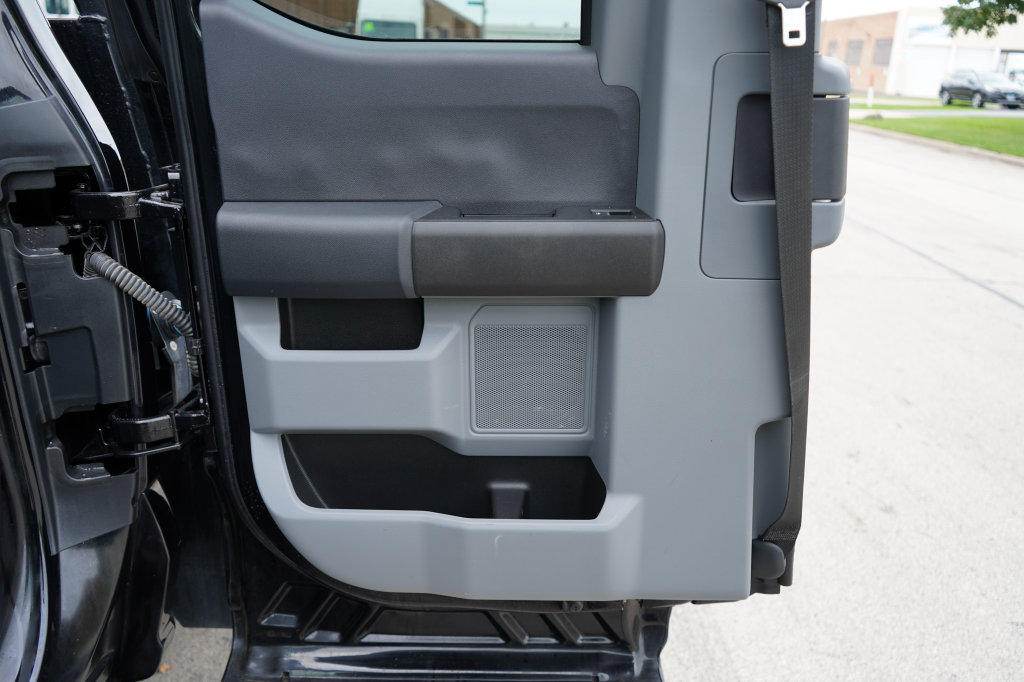 Used 2024 Ford F550 4x4 SuperCab Super Duty image 29