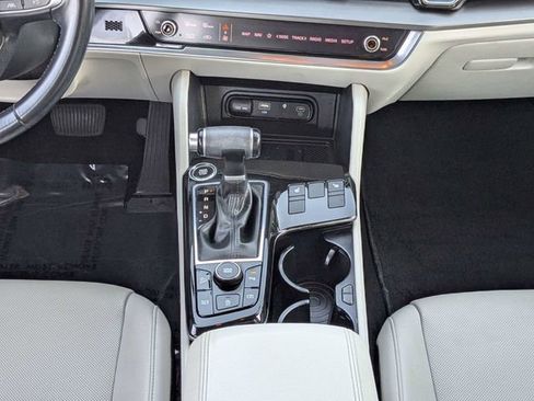 Used 2023 Kia Sportage EX image 19