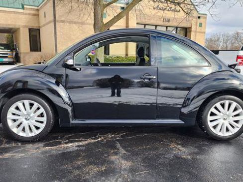 Used 2008 Volkswagen Beetle S image 4
