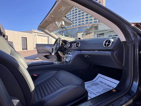 Used 2016 Mercedes-Benz SL 550 image 14