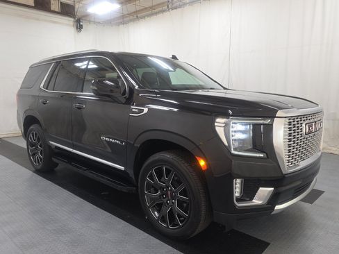 Used 2024 GMC Yukon Denali w/ Max Trailering Package AWD/4WD image 3