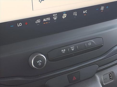 Used 2023 Ford E-Transit 148 High Roof Extended w/ Load Area Protection Package image 8