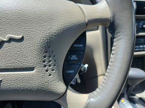 Used 2000 Ford Mustang GT RWD image 21