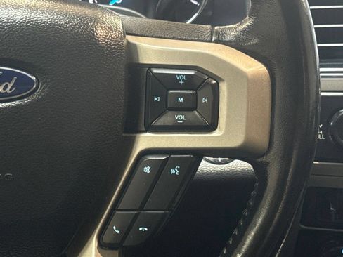 Used 2022 Ford F250 Lariat w/ Lariat Ultimate Package AWD/4WD image 17