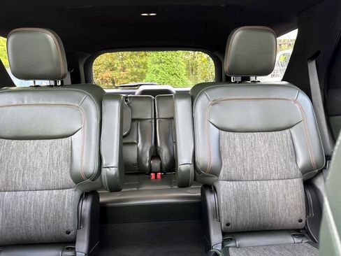 Used 2022 Ford Explorer Timberline image 19