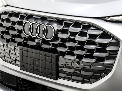 New 2025 Audi Q5 Premium Plus image 13