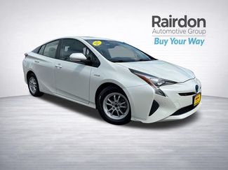 Used 2017 Toyota Prius Four w/ Premium Convenience Package FWD 360° Tour