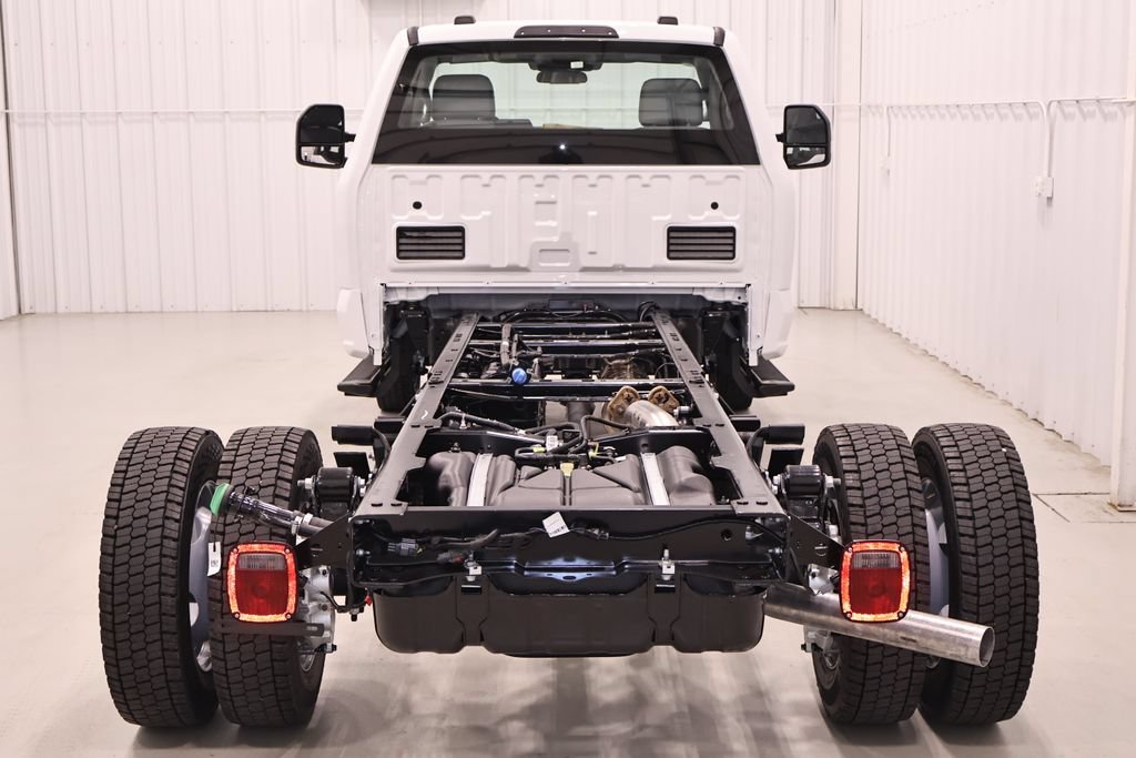 New 2026 Ford F550 4x4 Regular Cab Super Duty image 8