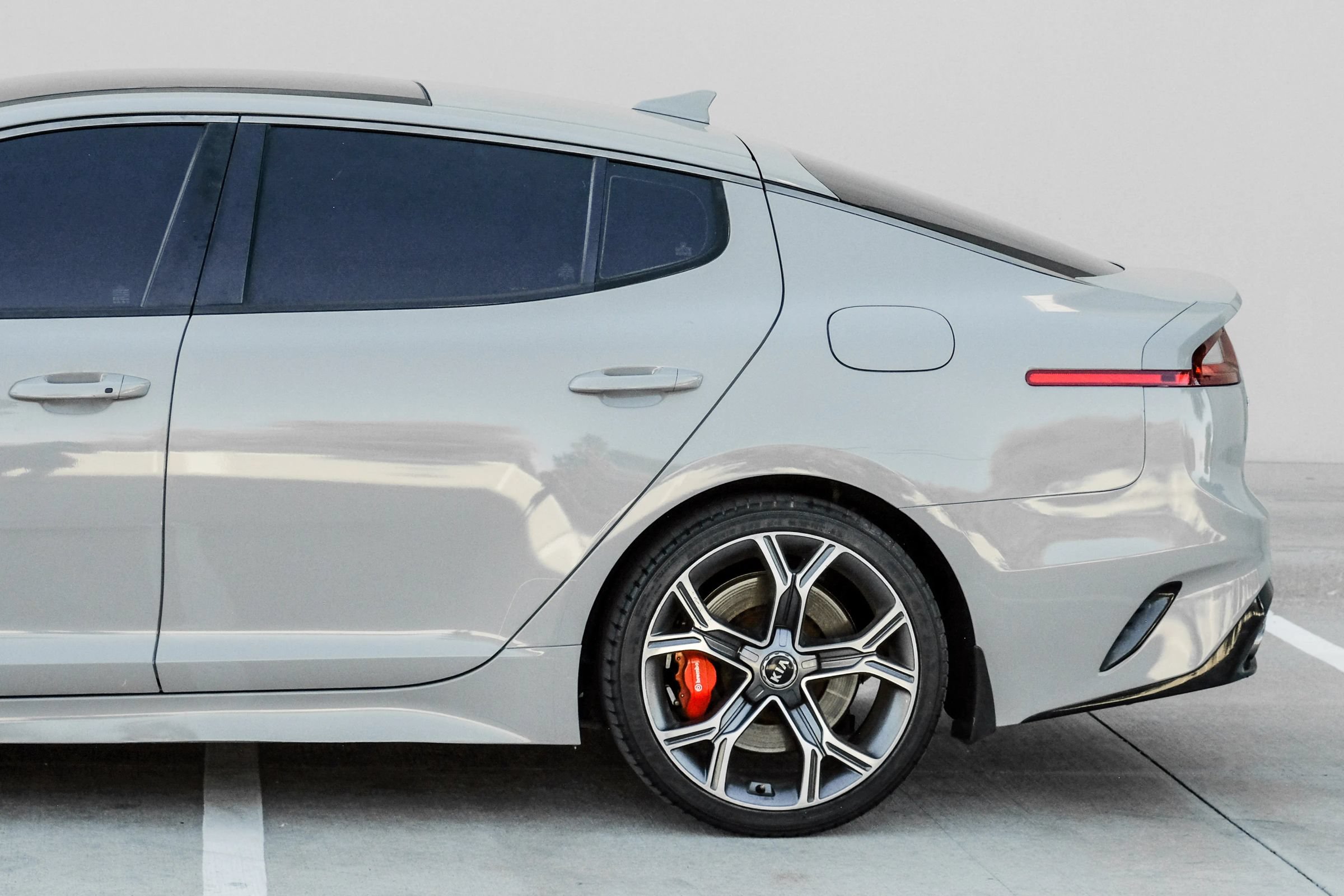 Used 2019 Kia Stinger GT2 RWD image 19