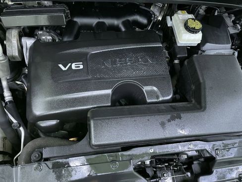 Used 2020 Nissan Pathfinder SV image 29