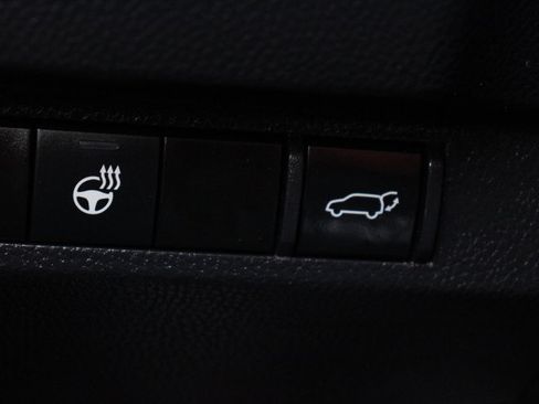 Used 2024 Toyota RAV4 XLE w/ Convenience Package image 28