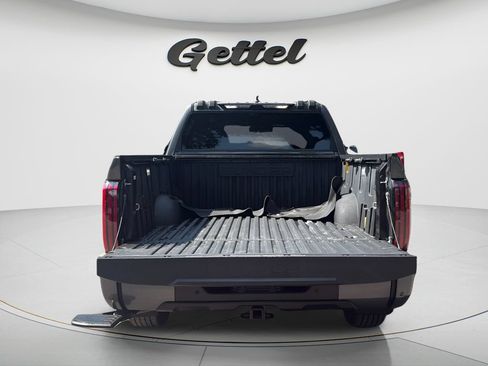 Used 2025 Toyota Tundra Platinum AWD/4WD image 9