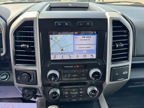 Used 2019 Ford F150 Lariat w/ Equipment Group 502A Luxury AWD/4WD image 21